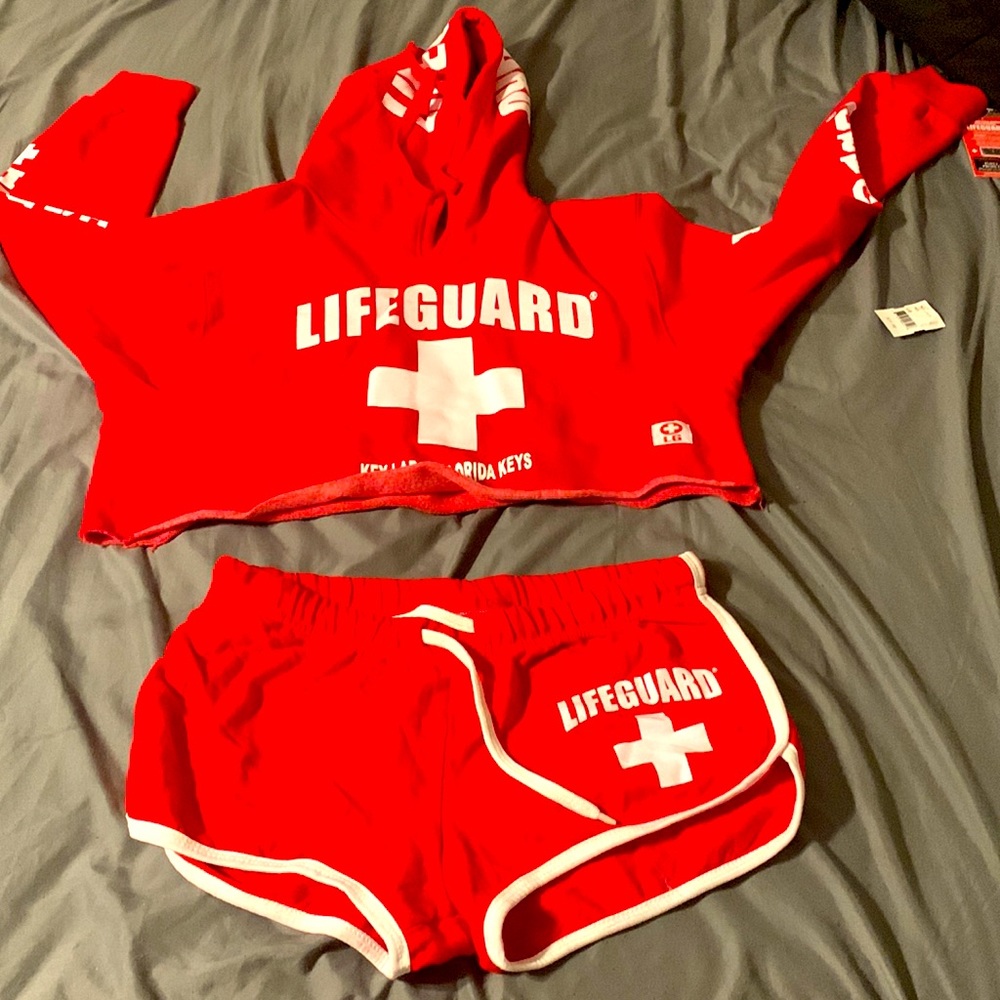 Cute crop top sweater hoodie with little shorts